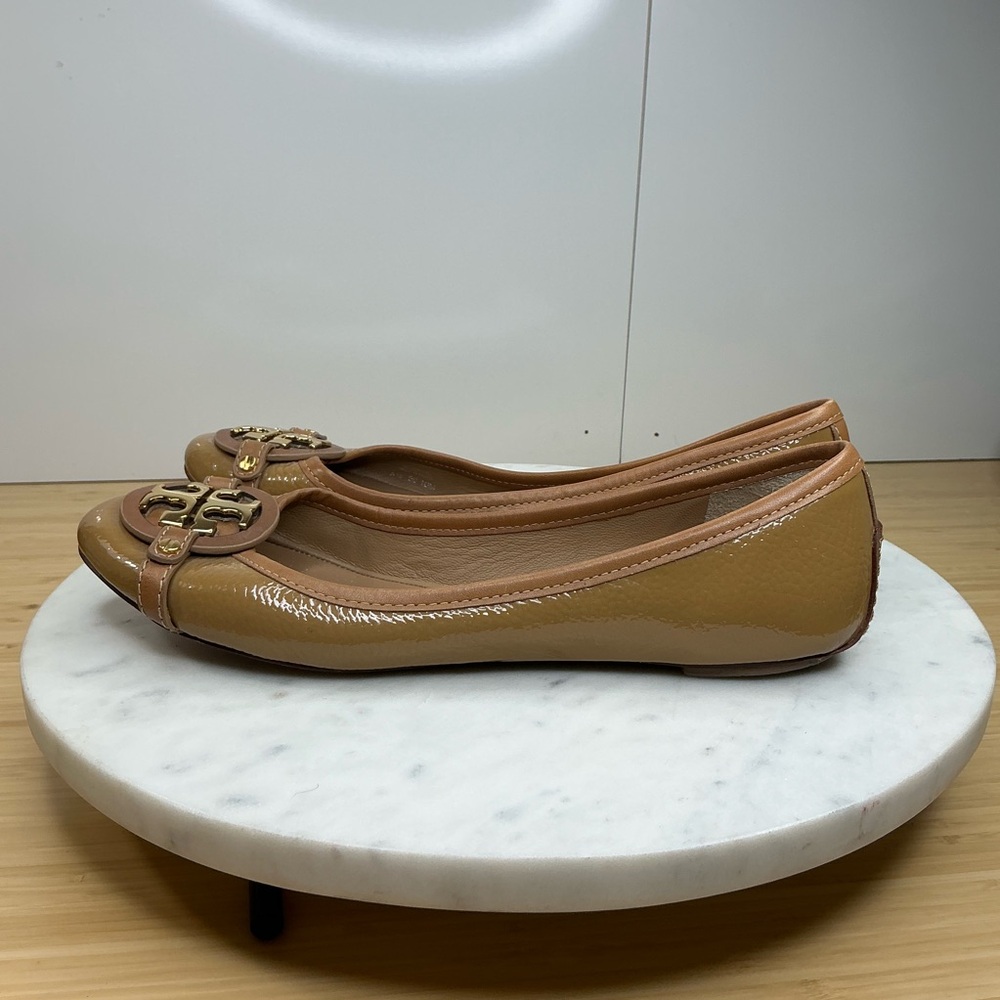 Tory Burch Size 10 Aaden Camel Flat - Picture 5 of 16